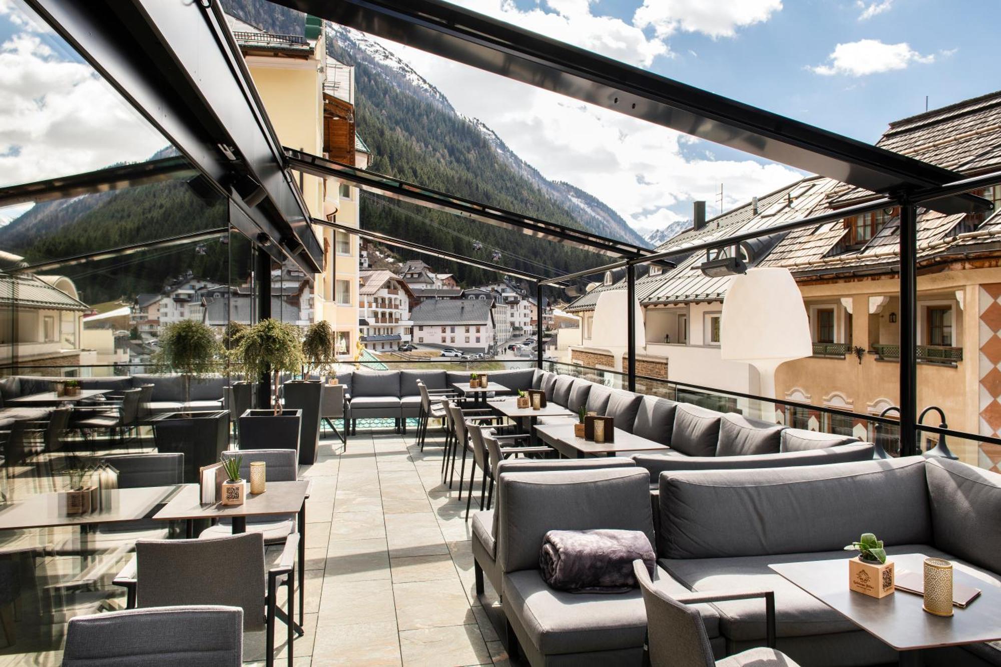 Hotel Goldener Adler - Im Sommer Silvretta Card Premium Inkludiert Ischgl Exterior foto